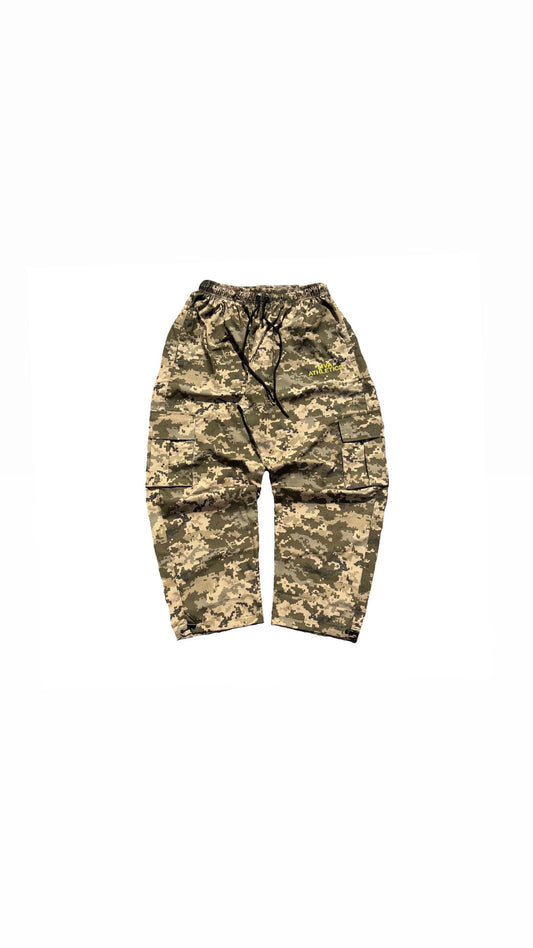 Digital camo baggy cargos
